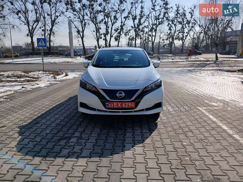 Хэтчбек Nissan Leaf 2021 в Киеве