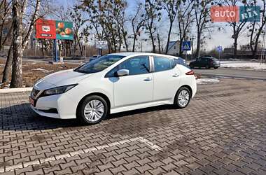 Хэтчбек Nissan Leaf 2021 в Киеве