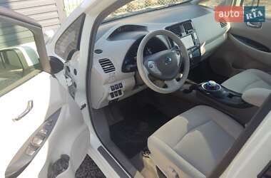 Хетчбек Nissan Leaf 2012 в 