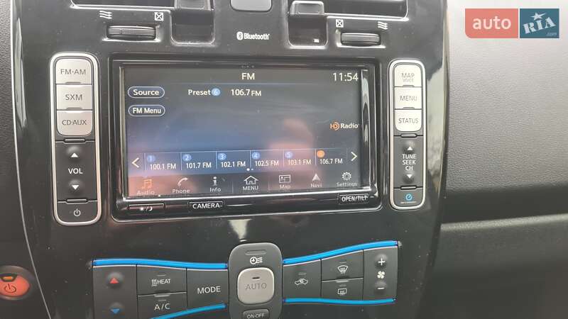 Хэтчбек Nissan Leaf 2016 в Хмельницком