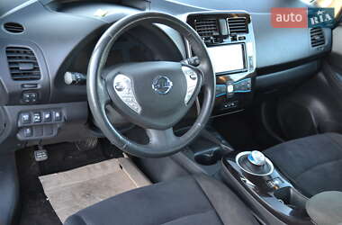 Хэтчбек Nissan Leaf 2014 в 