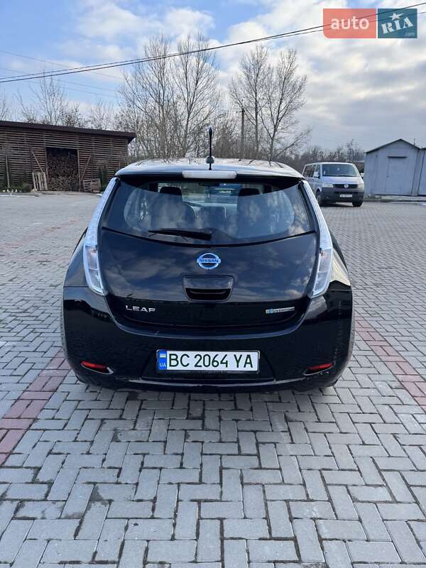 Хэтчбек Nissan Leaf 2013 в Золочеве