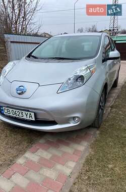 Хетчбек Nissan Leaf 2016 в Чернігові