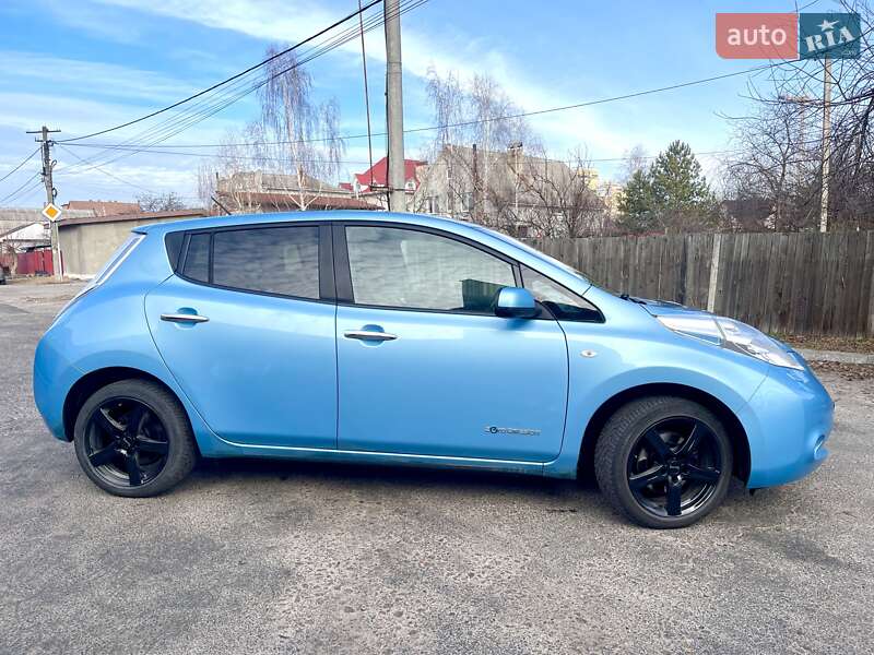 Хетчбек Nissan Leaf 2014 в Києві фото 6 Хетчбек Nissan Leaf 2014 в Києві