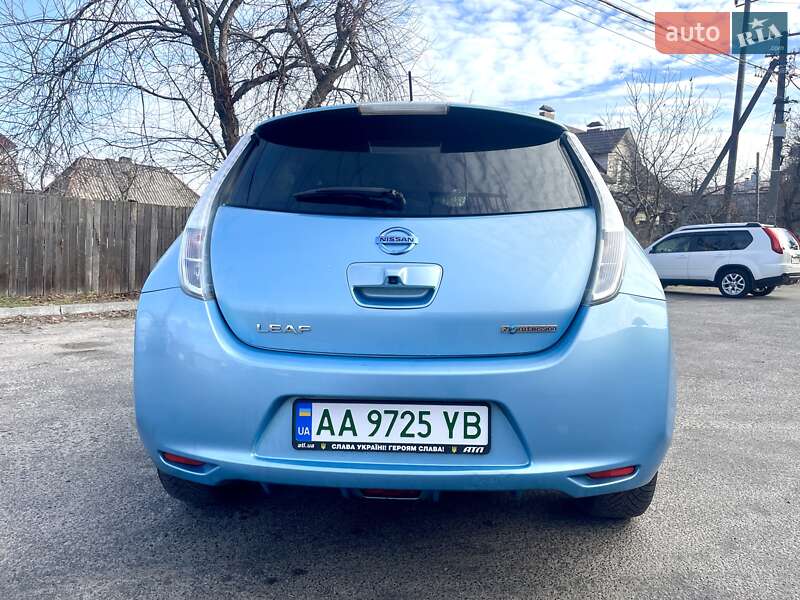 Хетчбек Nissan Leaf 2014 в Києві фото 8 Хетчбек Nissan Leaf 2014 в Києві