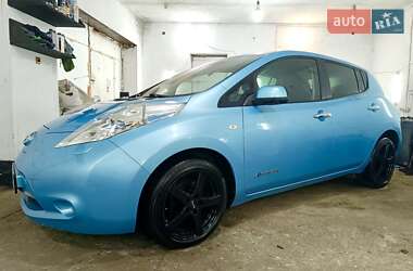 Хетчбек Nissan Leaf 2014 в Києві