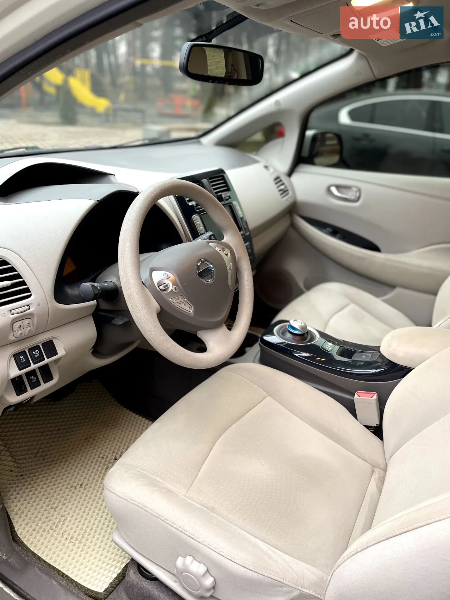 2011 Nissan Leaf - мініатюра 8