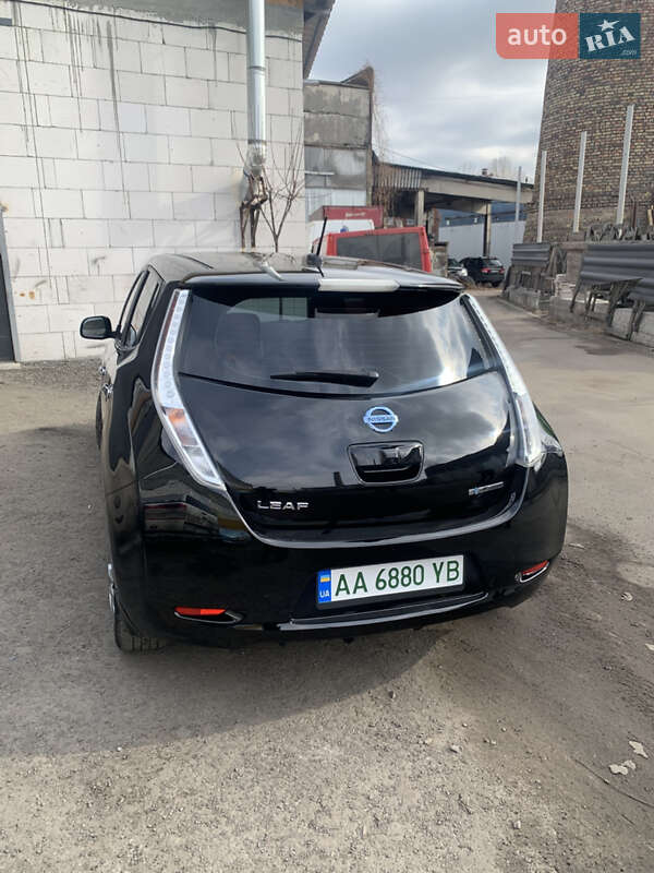 Хетчбек Nissan Leaf 2014 в Києві