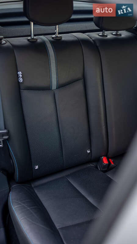 Хетчбек Nissan Leaf 2019 в Чернівцях