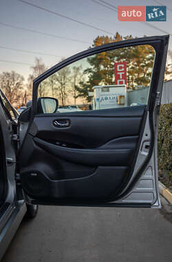 Хэтчбек Nissan Leaf 2019 в 