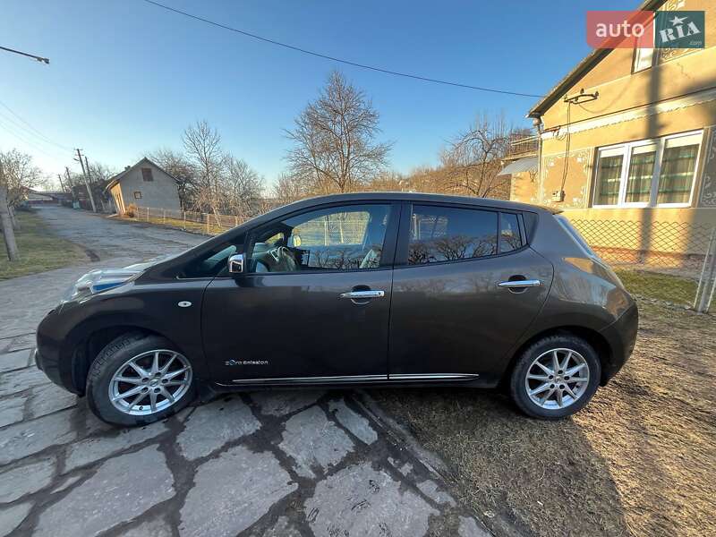 Хэтчбек Nissan Leaf 2016 в Тернополе