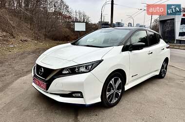 Хетчбек Nissan Leaf 2019 в Києві