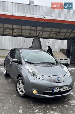 Хэтчбек Nissan Leaf 2014 в Львове