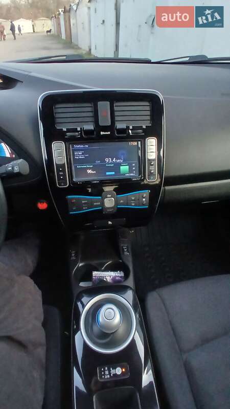 Хэтчбек Nissan Leaf 2014 в Кременчуге фото 10 Хэтчбек Nissan Leaf 2014 в Кременчуге