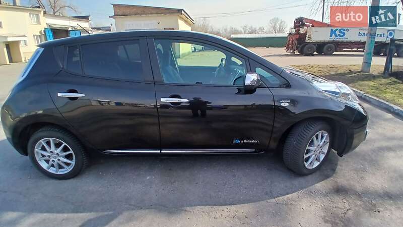 Хэтчбек Nissan Leaf 2014 в Кременчуге фото 5 Хэтчбек Nissan Leaf 2014 в Кременчуге
