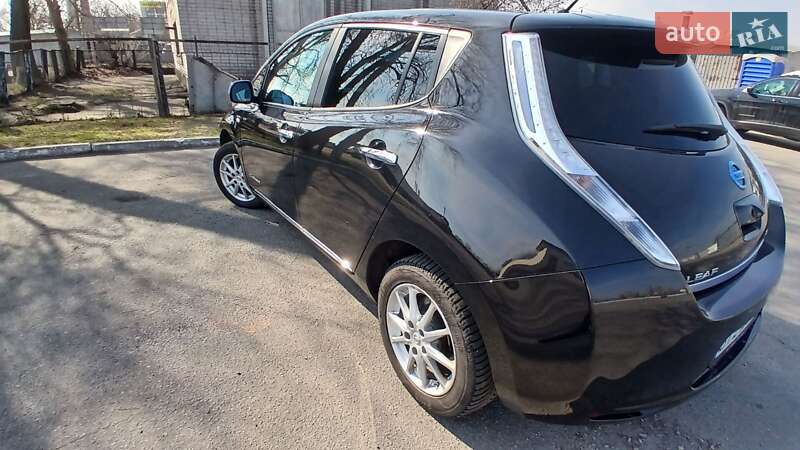 Хэтчбек Nissan Leaf 2014 в Кременчуге фото 2 Хэтчбек Nissan Leaf 2014 в Кременчуге