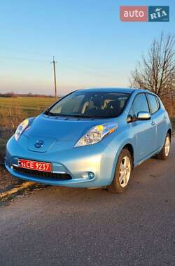 Хэтчбек Nissan Leaf 2015 в Львове