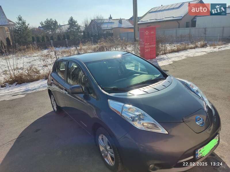 Хэтчбек Nissan Leaf 2013 в Киеве фото 20 Хэтчбек Nissan Leaf 2013 в Киеве