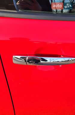 Хэтчбек Nissan Leaf 2019 в 