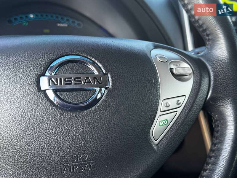 Хэтчбек Nissan Leaf 2014 в Харькове
