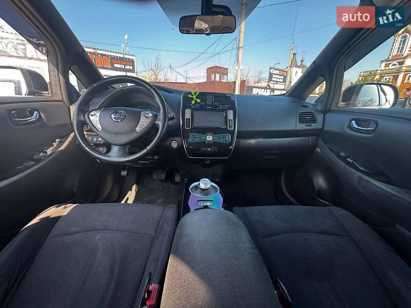 Хэтчбек Nissan Leaf 2014 в Харькове