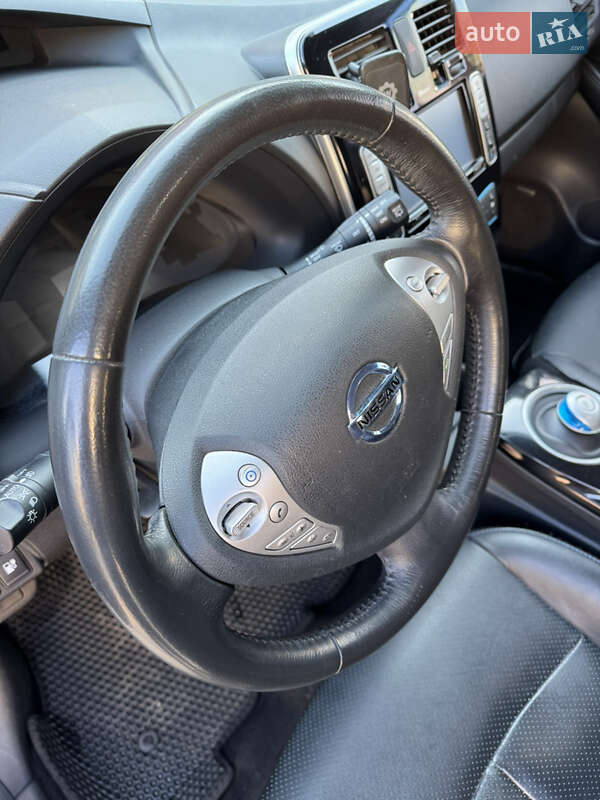 Хетчбек Nissan Leaf 2014 в Кропивницькому фото 12 Хетчбек Nissan Leaf 2014 в Кропивницькому