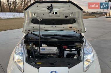 Хэтчбек Nissan Leaf 2013 в Луцке