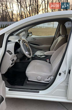 Хэтчбек Nissan Leaf 2013 в Луцке