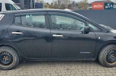 Хэтчбек Nissan Leaf 2015 в Ивано-Франковске