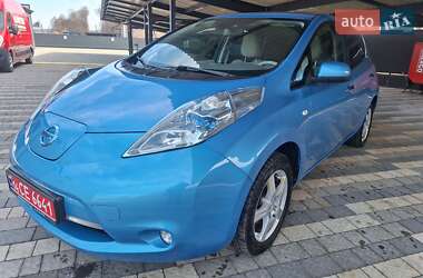 Хэтчбек Nissan Leaf 2013 в Городке