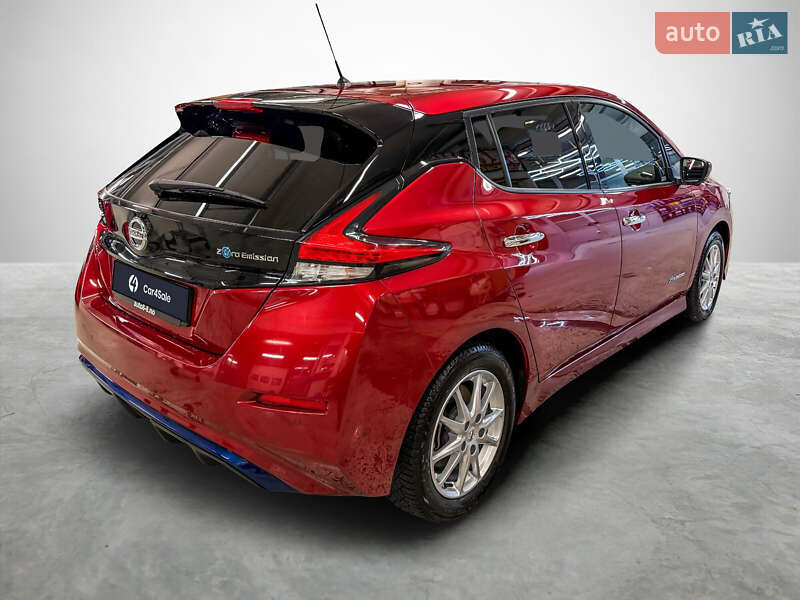 Хетчбек Nissan Leaf 2018 в Києві