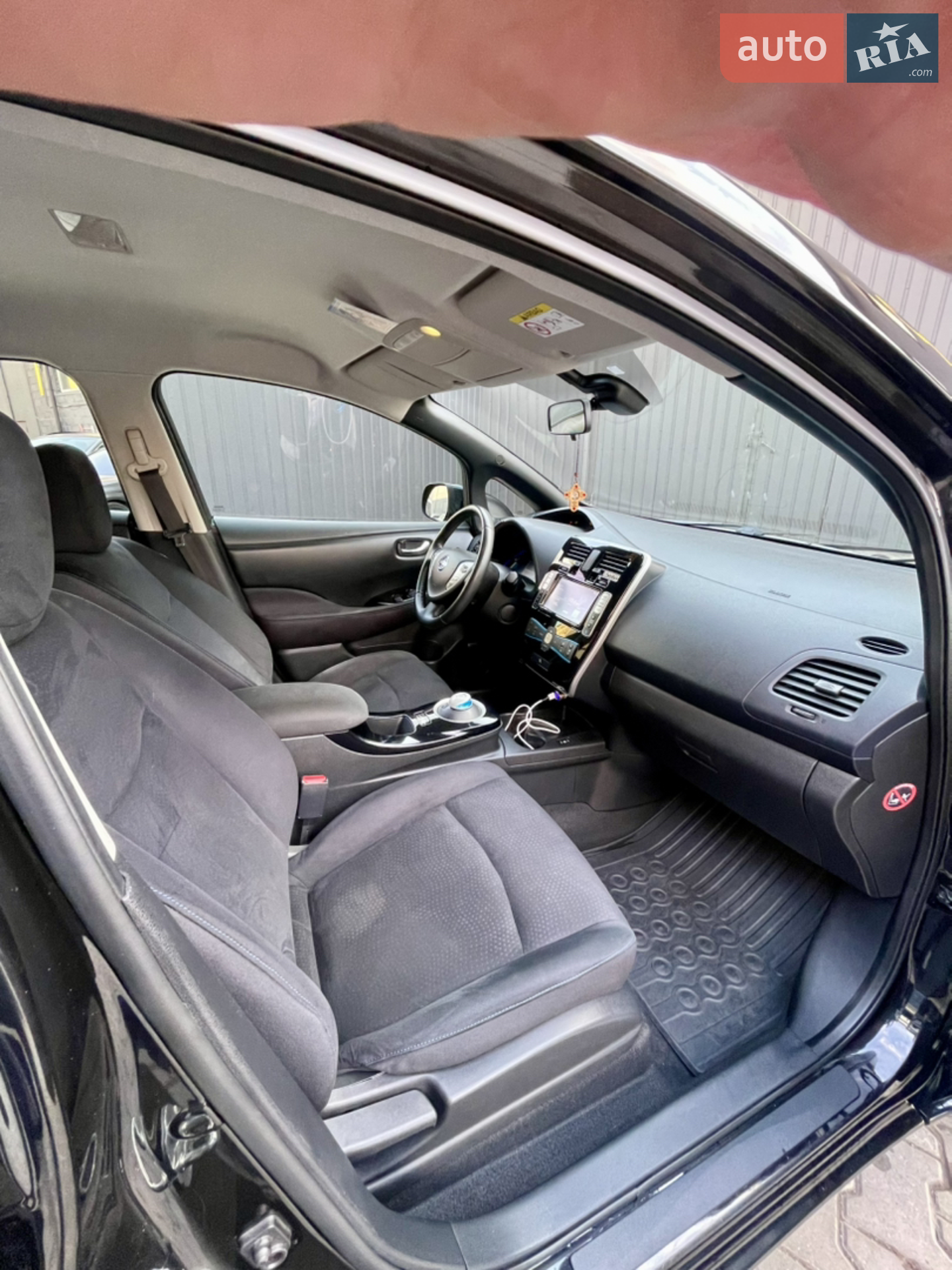 2015 Nissan Leaf - мініатюра 28