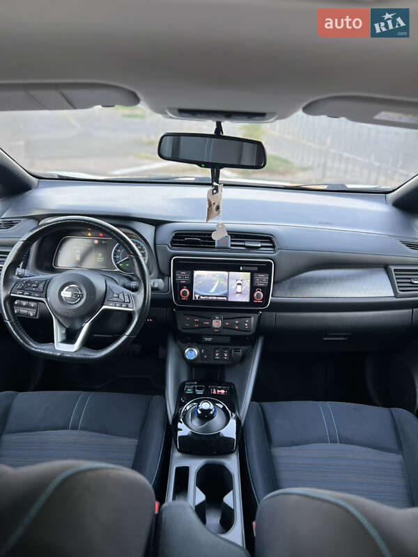 Хетчбек Nissan Leaf 2018 в Одесі