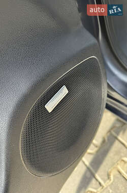 Хэтчбек Nissan Leaf 2013 в 