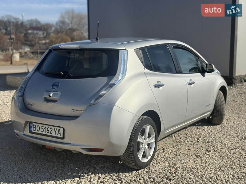 Хетчбек Nissan Leaf 2013 в Тернополі