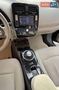 Хэтчбек Nissan Leaf 2012 в Виннице