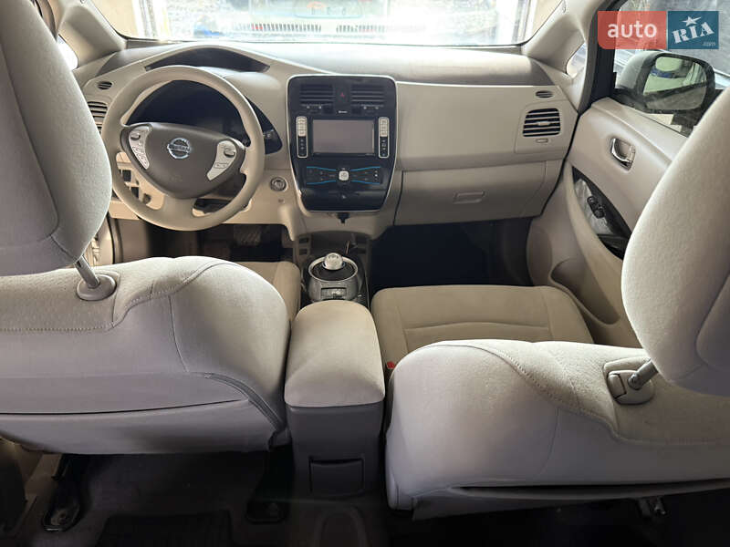 Хетчбек Nissan Leaf 2013 в Тернополі
