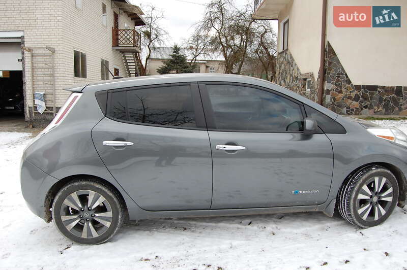Хэтчбек Nissan Leaf 2017 в Львове фото 9 Хэтчбек Nissan Leaf 2017 в Львове