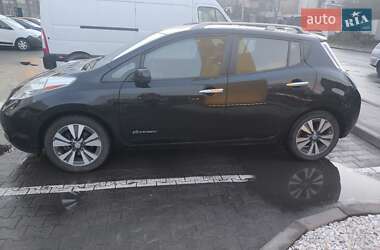 Хетчбек Nissan Leaf 2013 в 