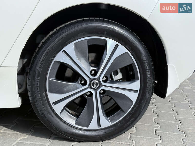 Хетчбек Nissan Leaf 2019 в Одесі
