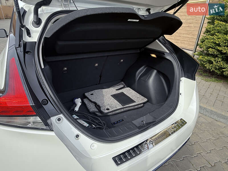 Хетчбек Nissan Leaf 2019 в Одесі