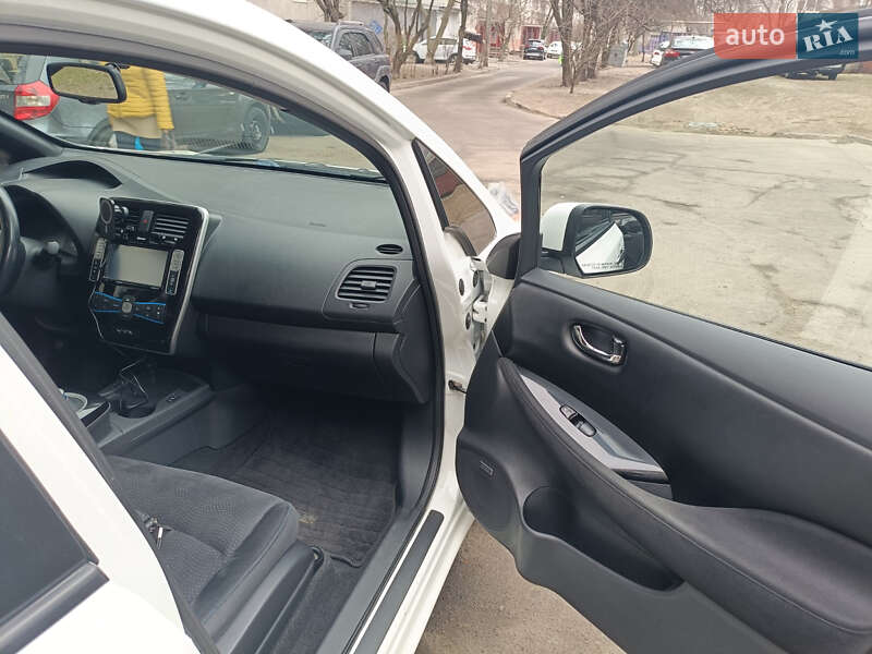 Хетчбек Nissan Leaf 2013 в Білій Церкві фото 15 Хетчбек Nissan Leaf 2013 в Білій Церкві