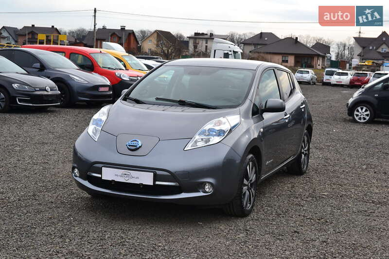 Хэтчбек Nissan Leaf 2015 в Луцке