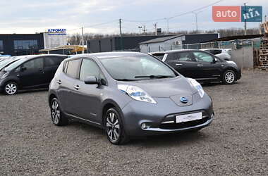 Хэтчбек Nissan Leaf 2015 в Луцке