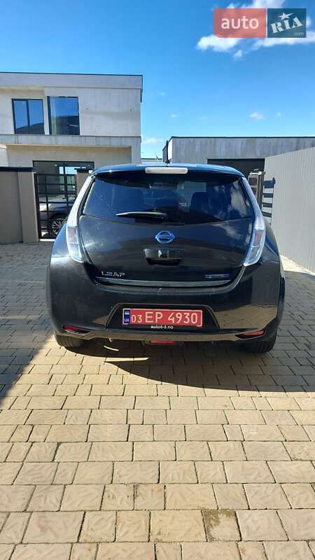 Хэтчбек Nissan Leaf 2013 в Ужгороде