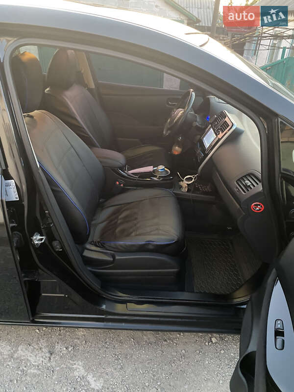 Хэтчбек Nissan Leaf 2013 в Днепре фото 6 Хэтчбек Nissan Leaf 2013 в Днепре
