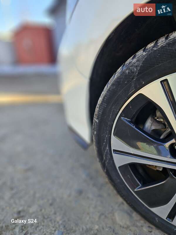 Хэтчбек Nissan Leaf 2018 в Дрогобыче фото 13 Хэтчбек Nissan Leaf 2018 в Дрогобыче