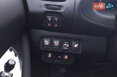 Хэтчбек Nissan Leaf 2014 в 