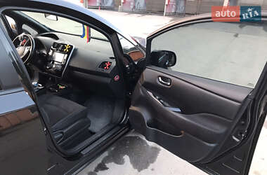 Хэтчбек Nissan Leaf 2014 в 