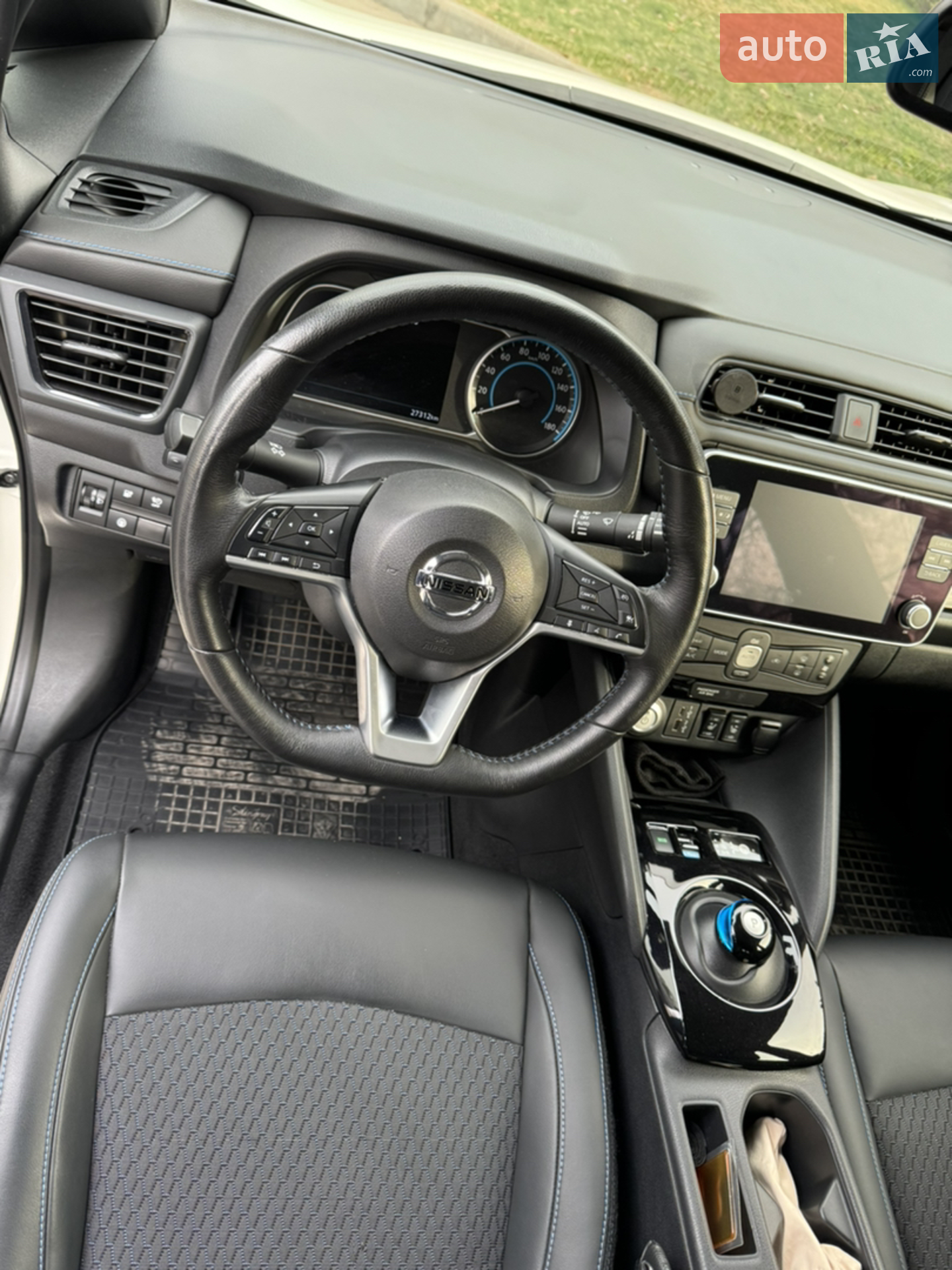 2022 Nissan Leaf - мініатюра 24